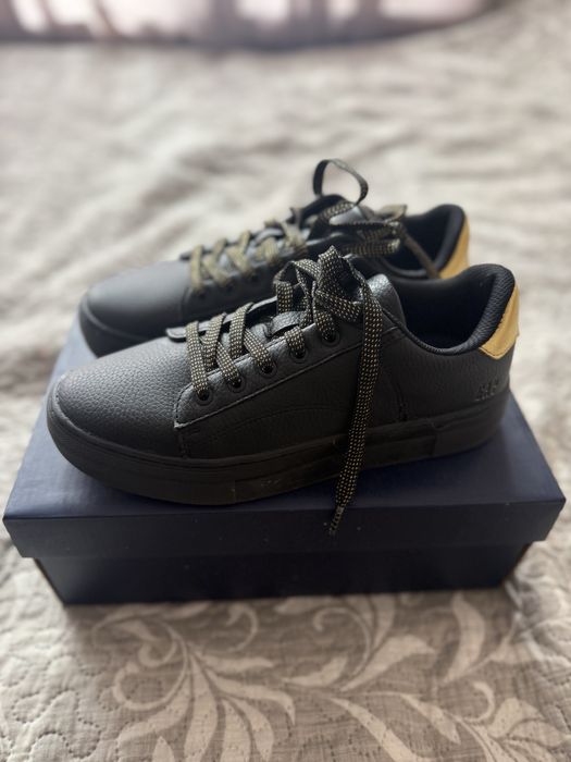 Дамски маратонки GAP