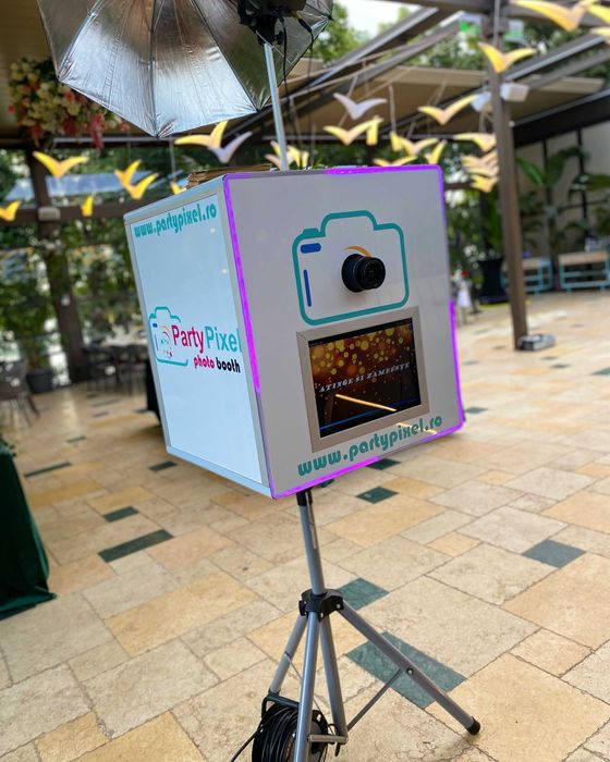Cabina foto AI, Oglinda Magica, Selfie 360, Fum Greu, Baloane cu fum, Guest Book Audio