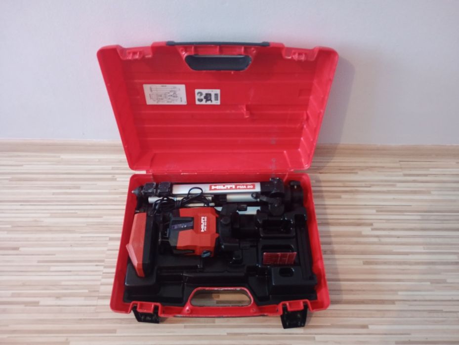 Nivelă laser Hilti