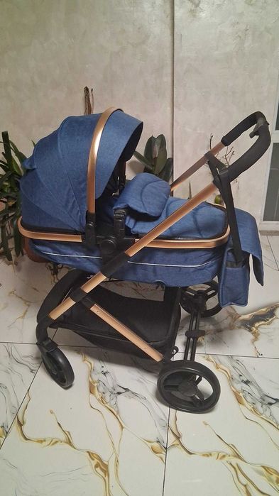 Cărucior bebeluși