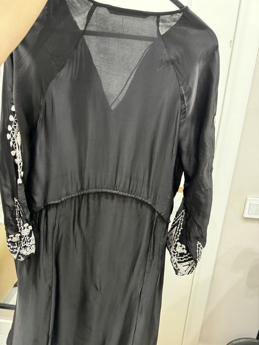 Платье зара повседневное