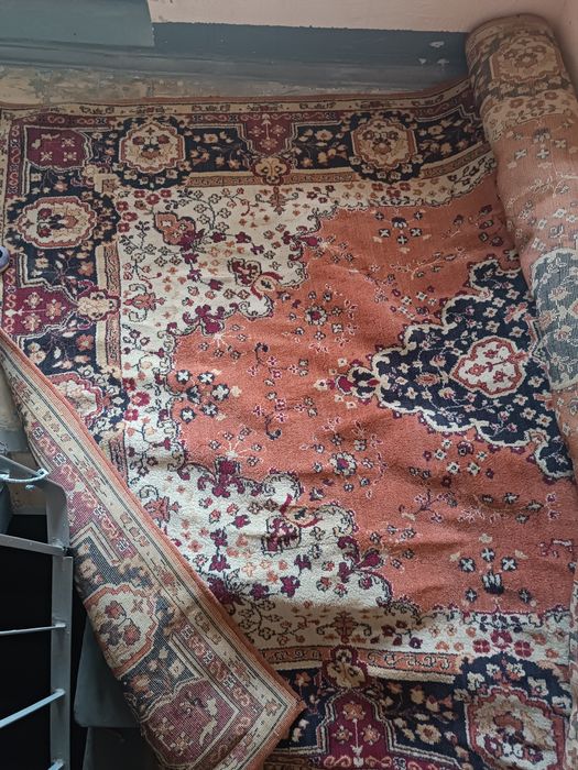 продаются два ковра