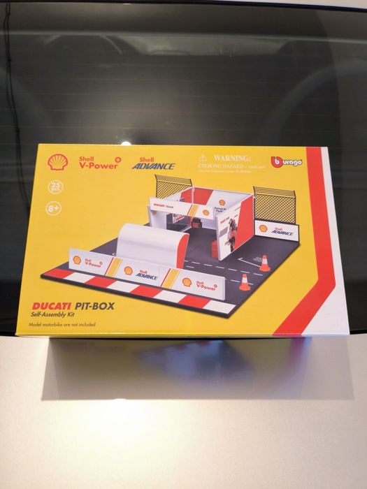 Shell колички Ферари станция Пит Стоп