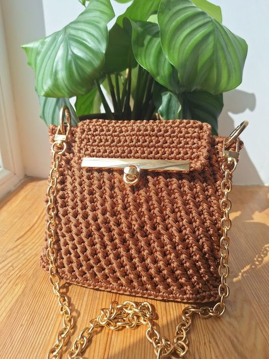 Продам вязаные сумочки