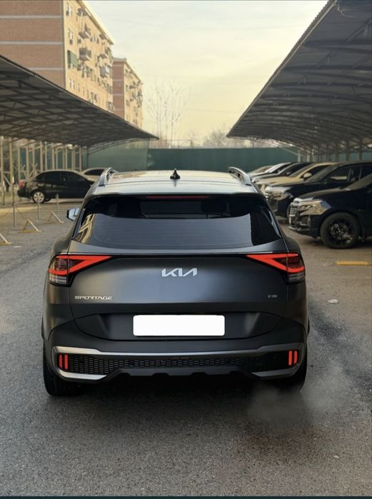 Kia Sportage 2023 full poziciya