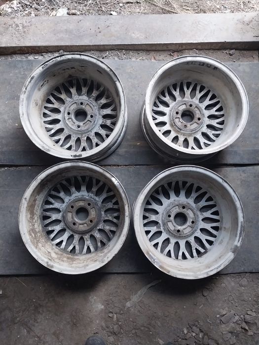 Диски R15 BBS. Два вареные. На Гольф 3