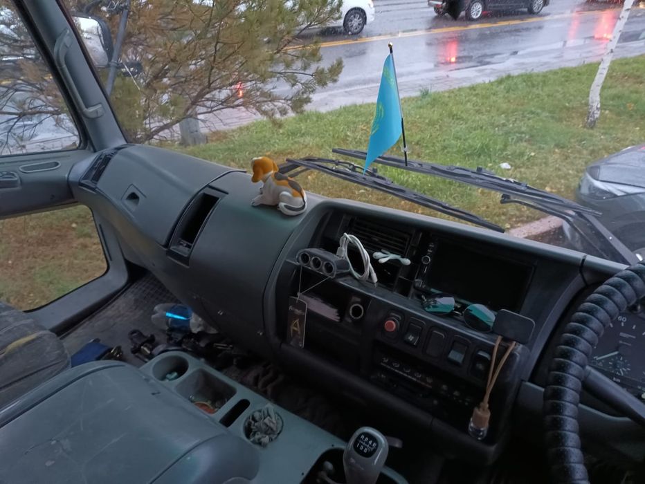 Бортовой манипулятор Mitsubishi Fuso