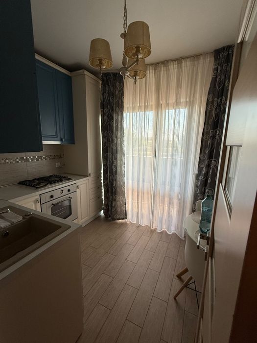 Se inchiriaza apartament 2 cam decomandat Rivers Towers.