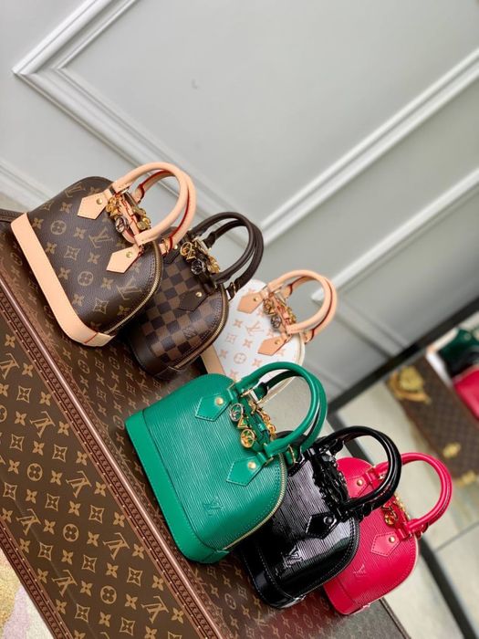 Geanta Louis Vuitton Alma Nano