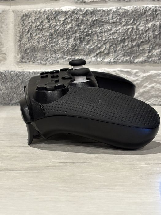 Продавам безжичен геймпад Trust GXT с USB адаптер