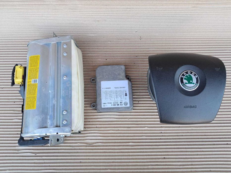 Skoda Superb, kit airbag-uri volan pasager plus ECU
