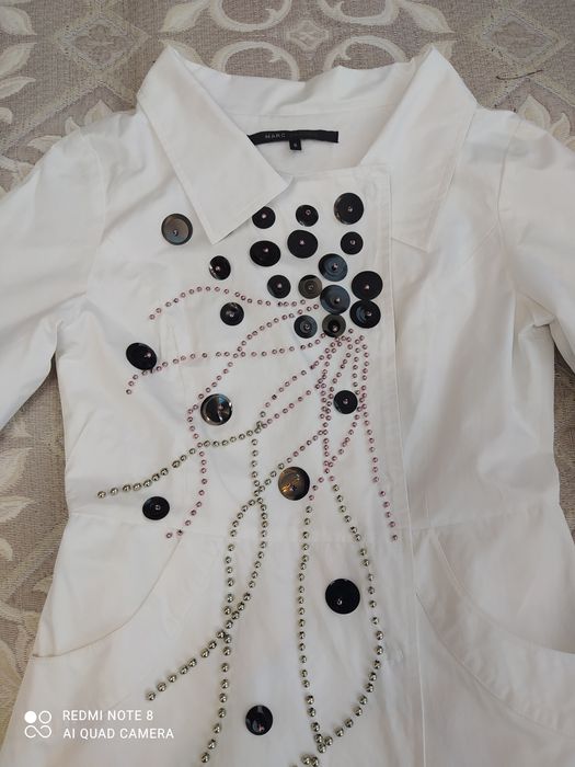 Продам нарядный плащ