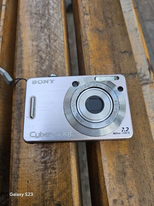 Цифровой фотоаппара Sony Cyber-Shot