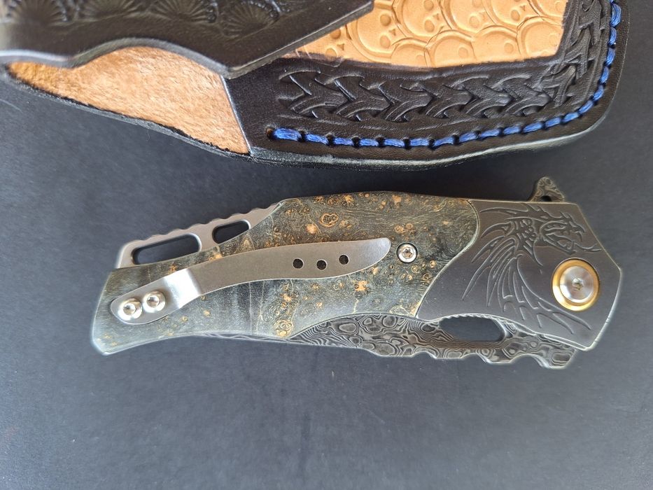 Сгъваем нож-Дамаска стомана VG10 с кожен калъф