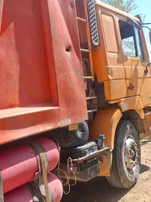 Shacman F4000 SX3255DR384