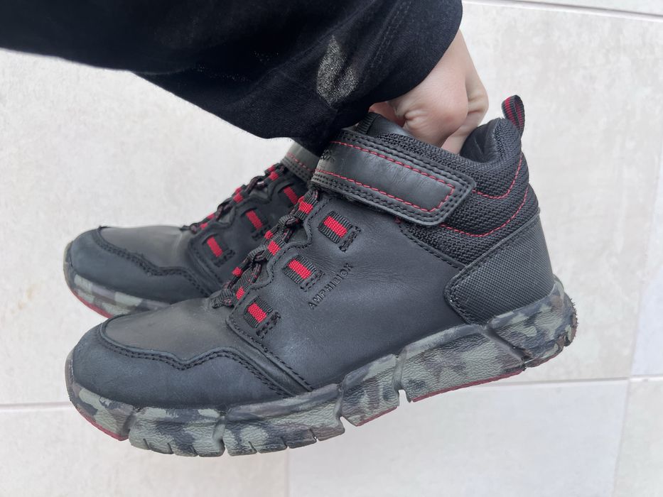 Geox обувки за момче номер 32