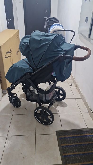 Коляска прогулочная