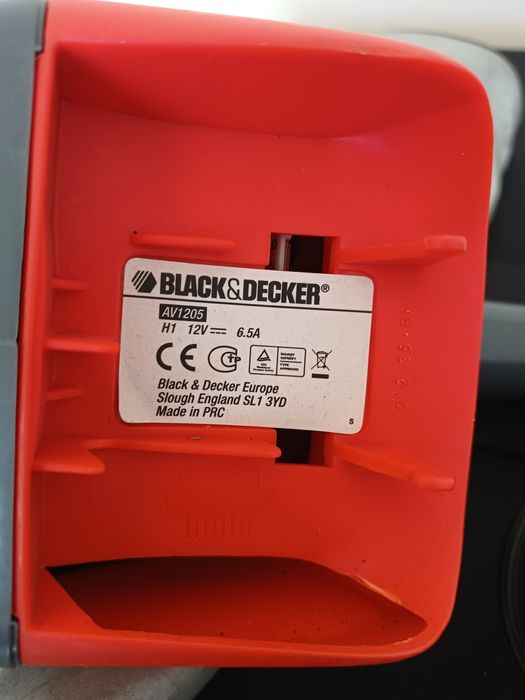 Aspirator auto 12v Black & Decker