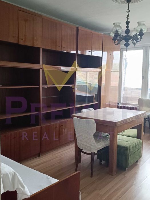 Продава се Четиристаен апартамент в Карнобат - 80 кв.м за 542 €/кв.м - Снимка #1