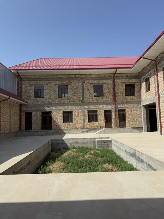 БИНО  Сотилади..