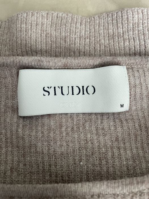 Studio ONLY пуловер