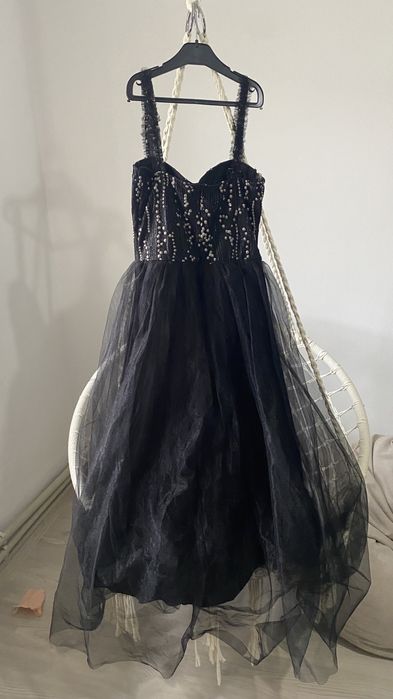 Rochie midi de ocazie