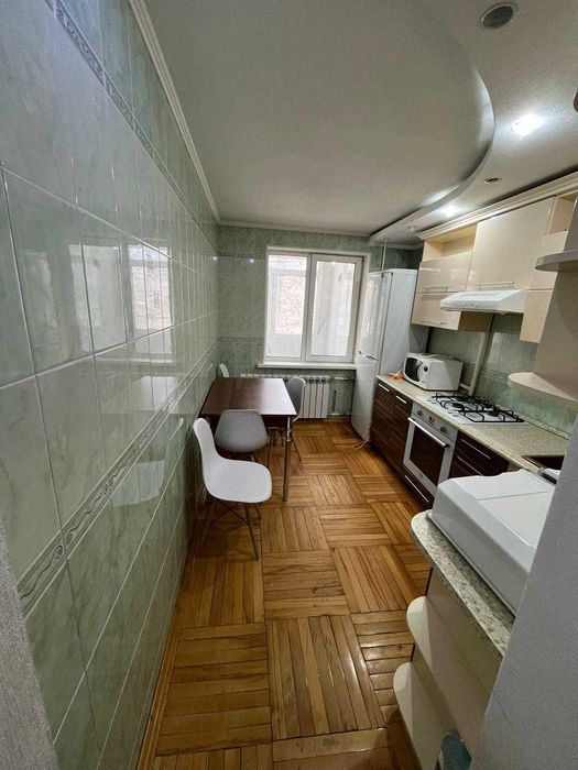 3шка в центре, на Драм театре