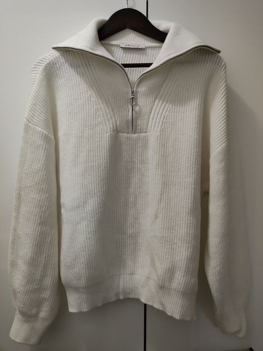 Топъл и мек пуловер с цип, нов с етикет