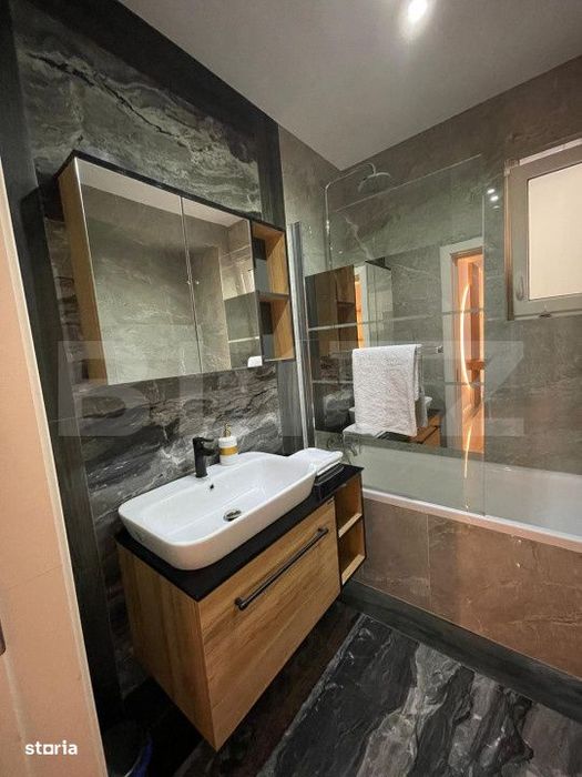 Apartament modern 3 camere, 59 mp, decomandat, bloc nou, zona Zamca