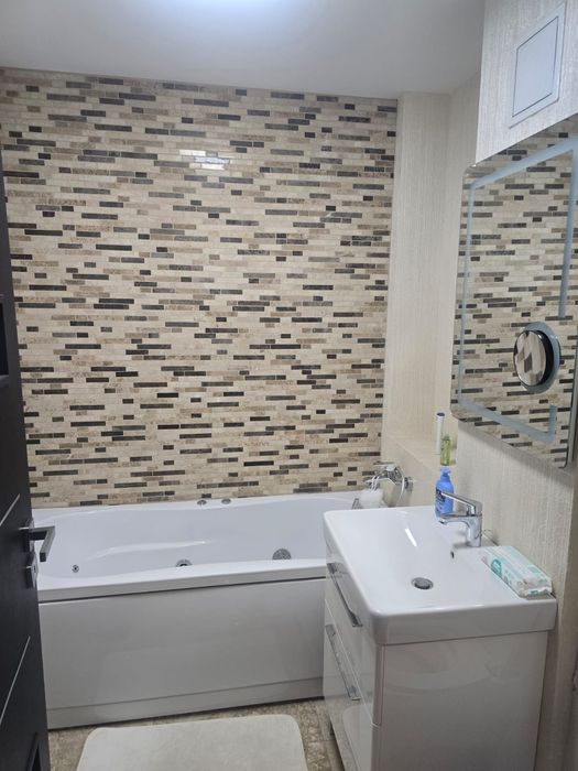 Particular Inchiriez apartament 2 camere Craiova centru