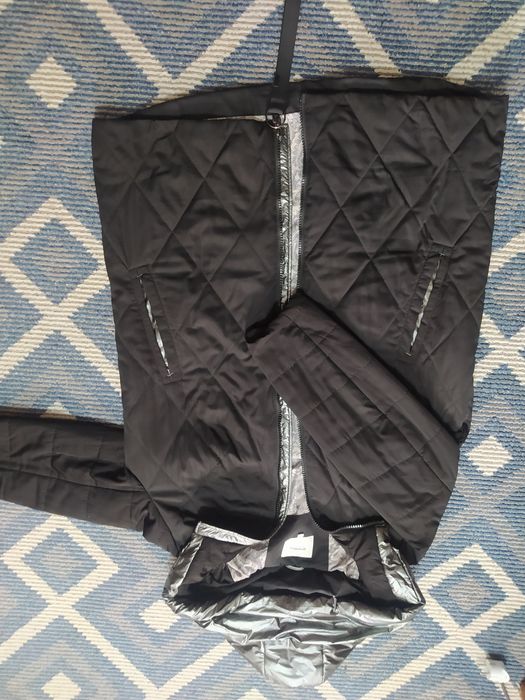 Продаю Женскую куртку