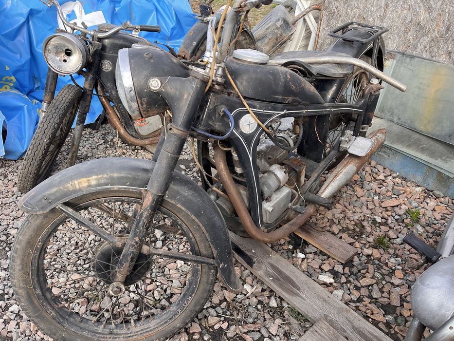 Ретро мотоциклы BMW R35 SIMSON 425