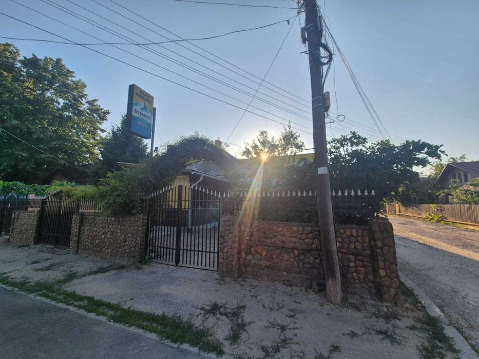 Casa de vanzare, locatie foarte buna pentru magazin