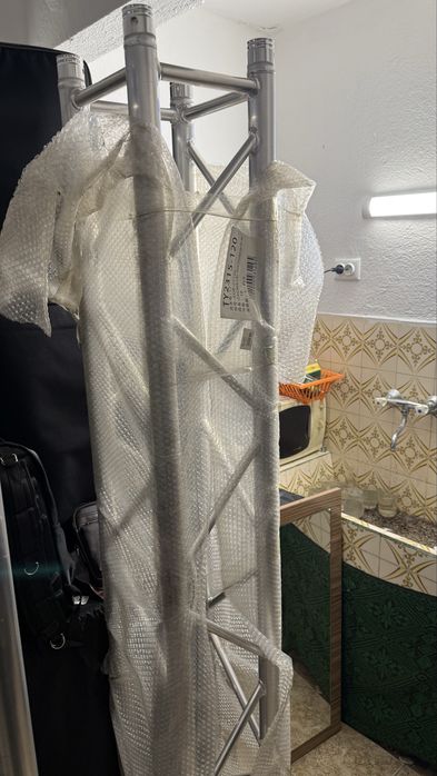 Ферма за осветление,Тотем