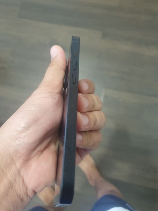 iPhone  13 без ремонт