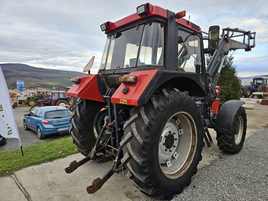 Tractor Case 845 XL cu incarcator frontal