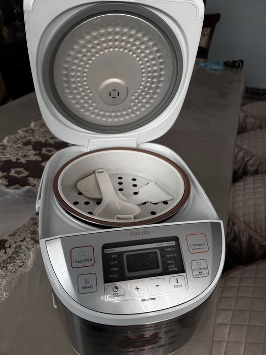 Продаю мультиварку Philips HD3136/03