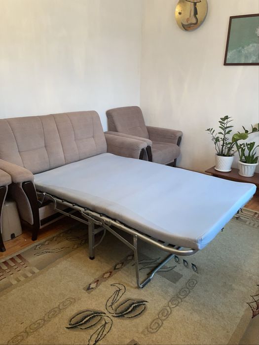 Продам диван с кресломи