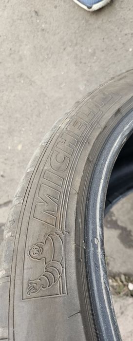 215/45R17 anvelipe  iarna