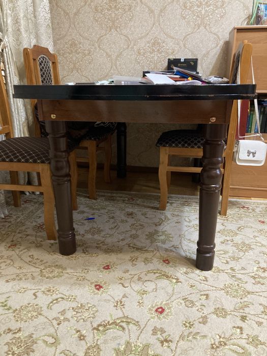 Продам стол со стульями