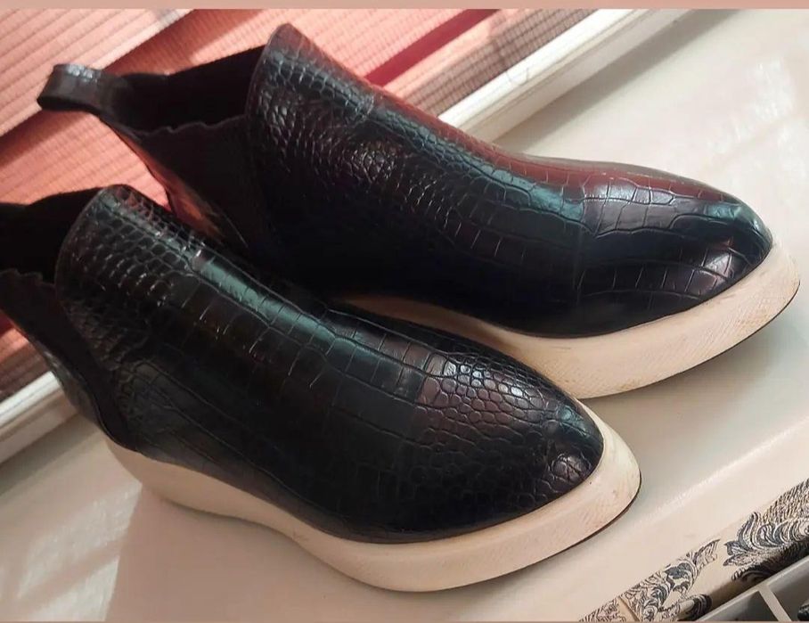 Киымдер сатылады