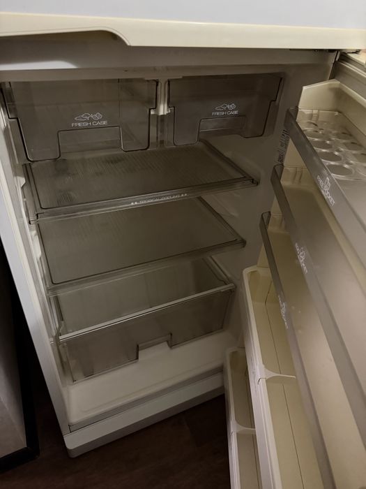 Холодильник Sharp