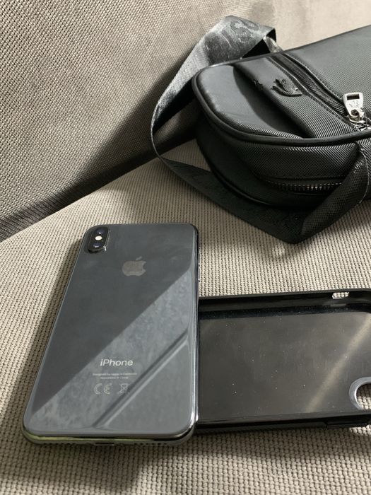 Продаю Iphone X.