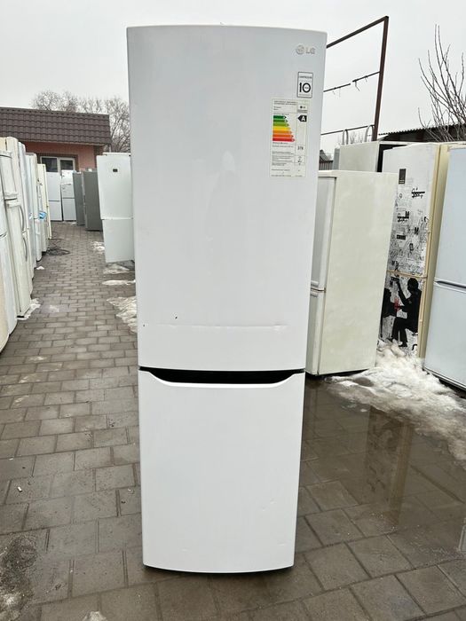 Холодильник Indesit