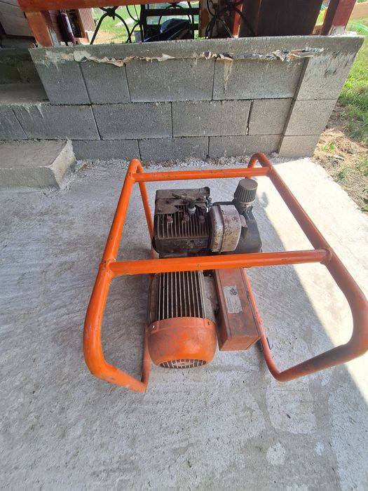 Vând generator defect