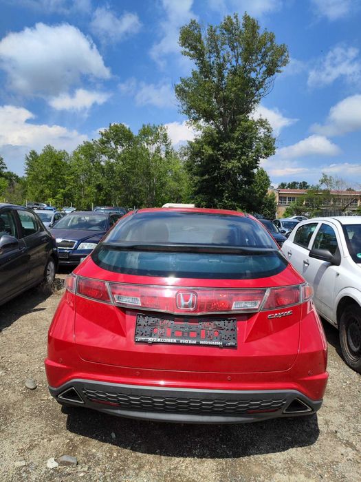 Honda Civic 8th 1.4i 83кс на части / Хонда Сивик