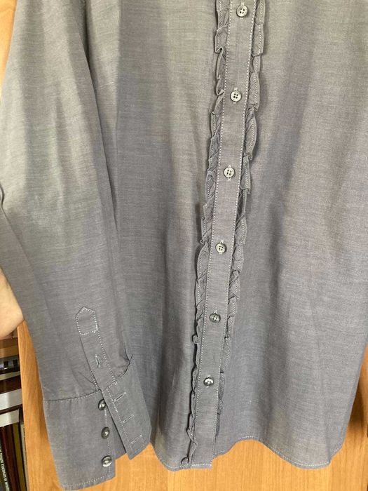 Риза “Tommy Hilfiger”, с нежен детайл около копчетата