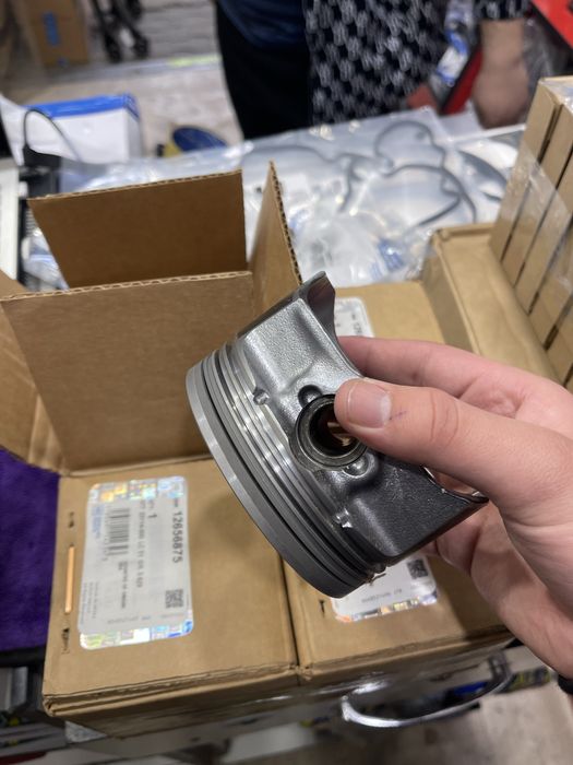 Tahoe-1 PORSHEN koltsa palets GM BAZA