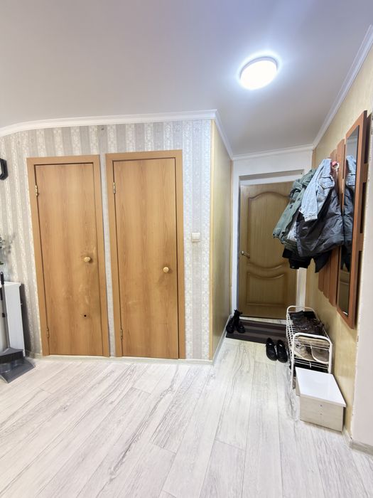 Продам 3 комнатную квартиру