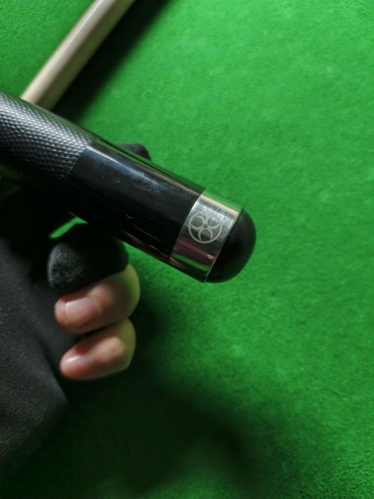 Кии бильярдный отличный